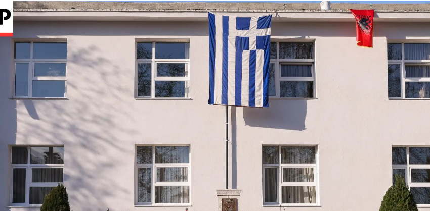 Mitsotakis në Dropull, një gabim për të cilin duhet të kërkojë dikush ndjesë