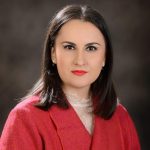 Qarku Gjirokastër me deputete të re, Fatjona Dhimitri merr mandatin e Tritan Shehut, vijon përçarja në PD